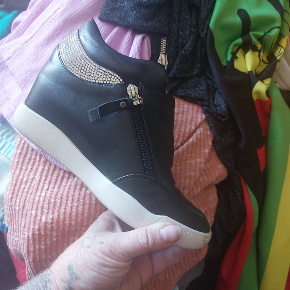 Wedges - Picture 3 of 4